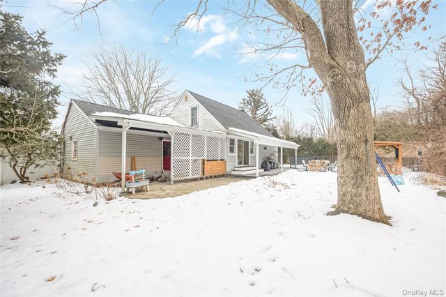 360 Renee Drive, Bayport, NY 11705