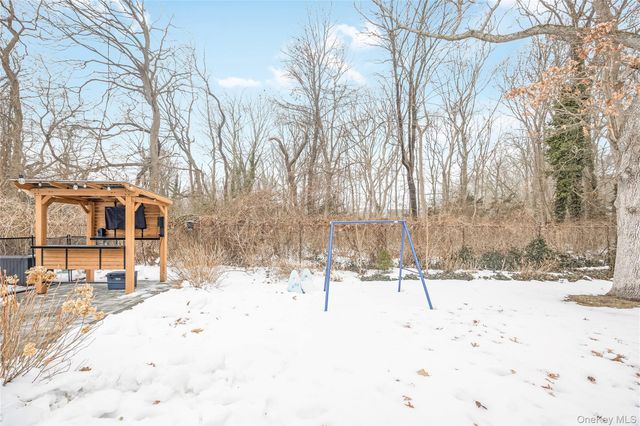 360 Renee Drive, Bayport, NY 11705