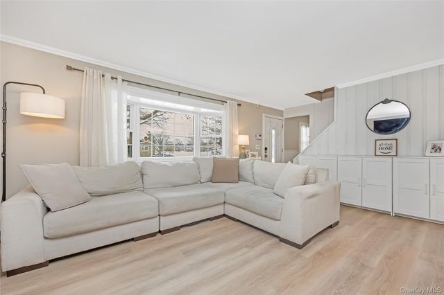 360 Renee Drive, Bayport, NY 11705