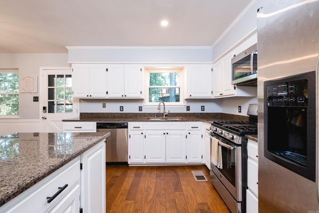 1017 Kings Mountain Drive, Little Rock, AR 72211
