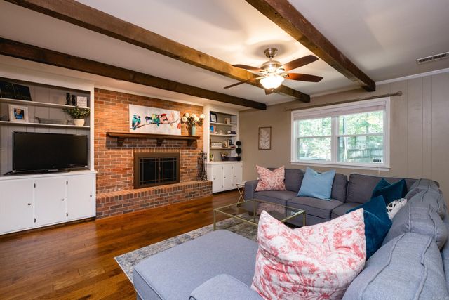 1017 Kings Mountain Drive, Little Rock, AR 72211