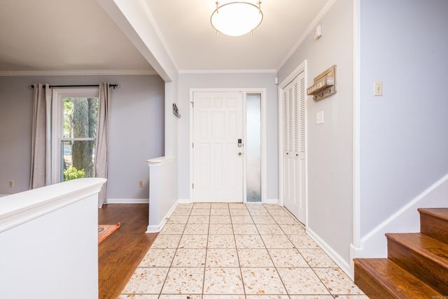 1017 Kings Mountain Drive, Little Rock, AR 72211