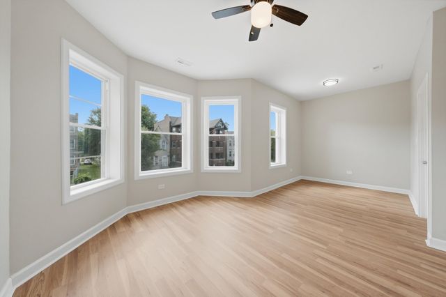 7131 S Normal Boulevard, Chicago, IL 60621