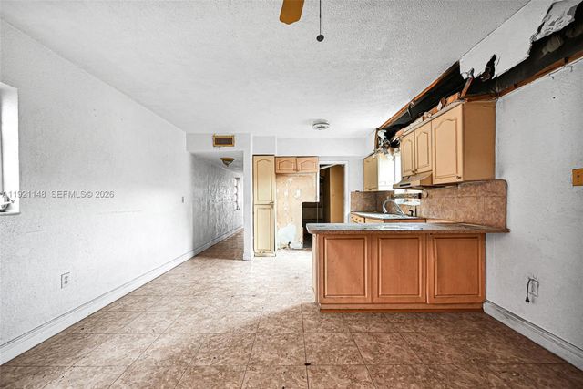 2614 W 8th Ct, Hialeah, FL 33010