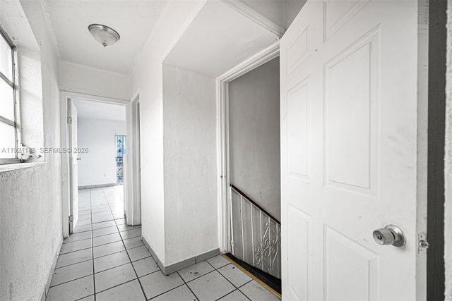 2614 W 8th Ct, Hialeah, FL 33010