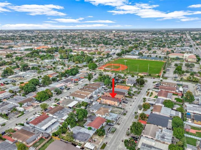 2614 W 8th Ct, Hialeah, FL 33010