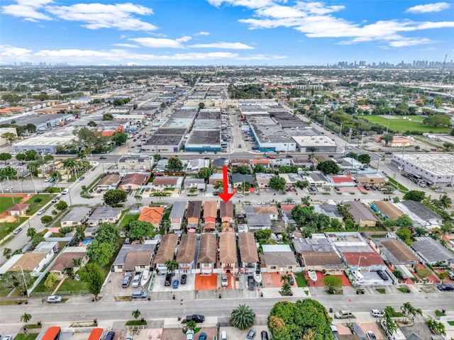 2614 W 8th Ct, Hialeah, FL 33010