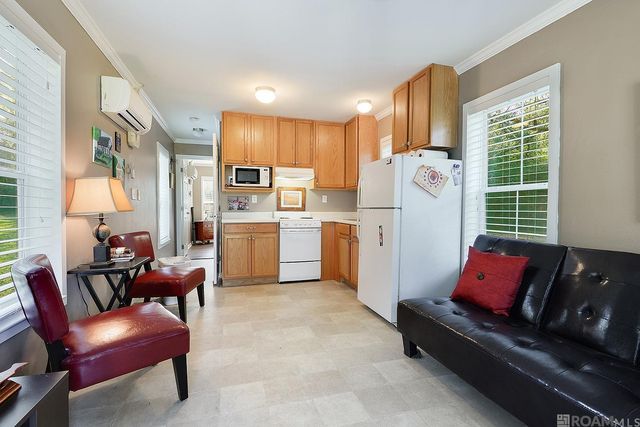 1558 Tommy Whitaker Rd, St Francisville, LA 70775