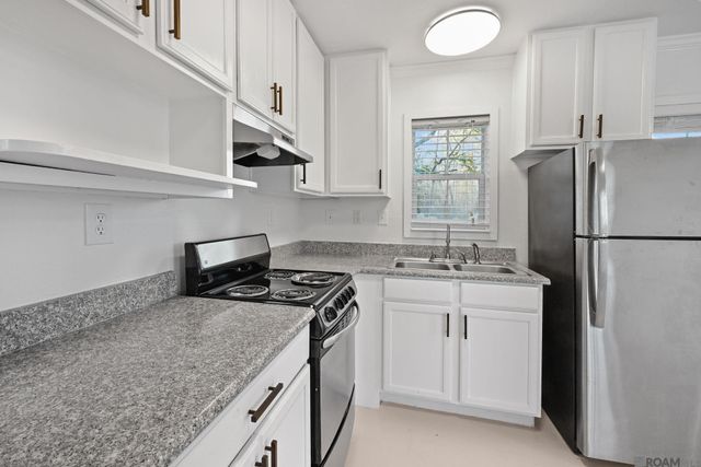 1558 Tommy Whitaker Rd, St Francisville, LA 70775