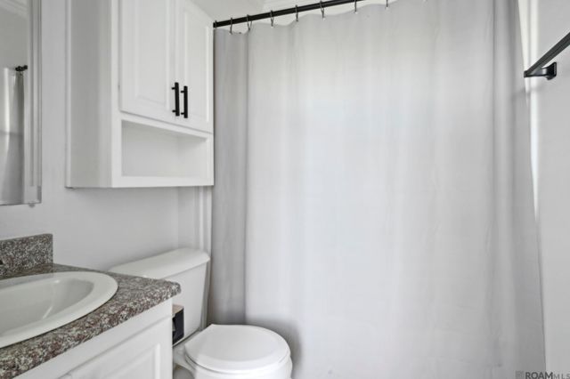 1558 Tommy Whitaker Rd, St Francisville, LA 70775