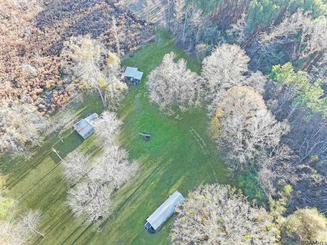 1558 Tommy Whitaker Rd, St Francisville, LA 70775