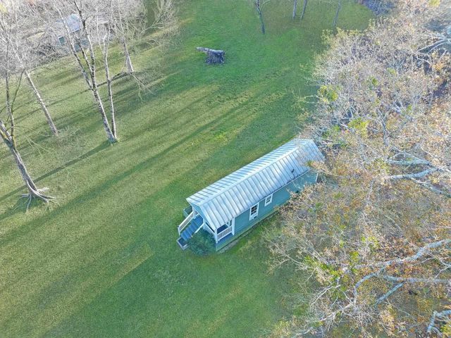 1558 Tommy Whitaker Rd, St Francisville, LA 70775