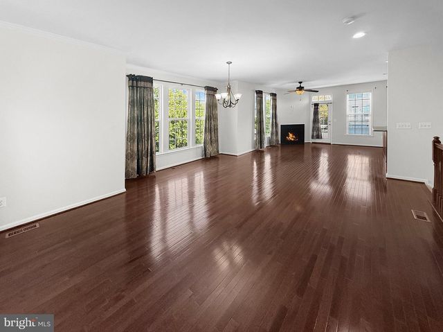 22647 VIENNA GREEN TER, Ashburn, VA 20148