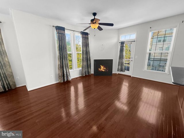 22647 VIENNA GREEN TER, Ashburn, VA 20148