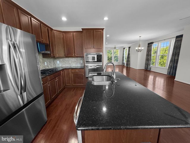 22647 VIENNA GREEN TER, Ashburn, VA 20148
