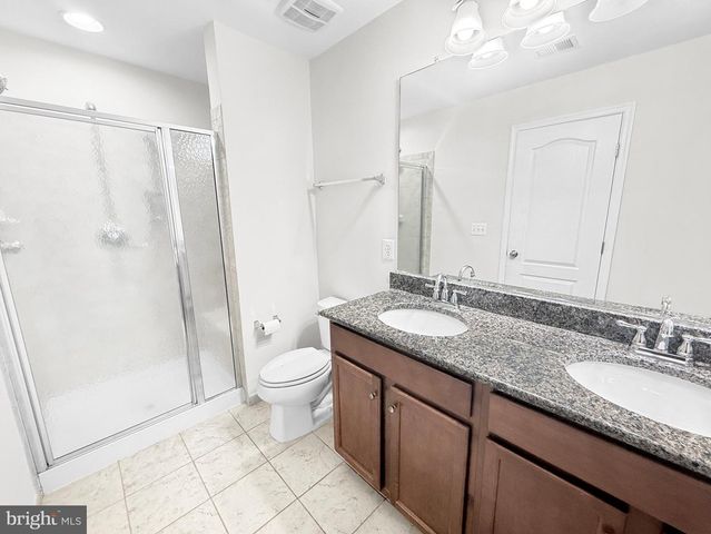 22647 VIENNA GREEN TER, Ashburn, VA 20148