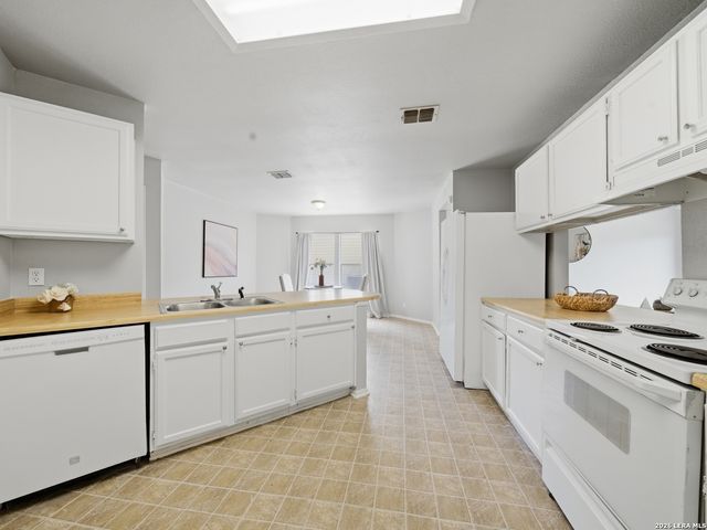 4403 MISTY SPRINGS DR, San Antonio, TX 78244