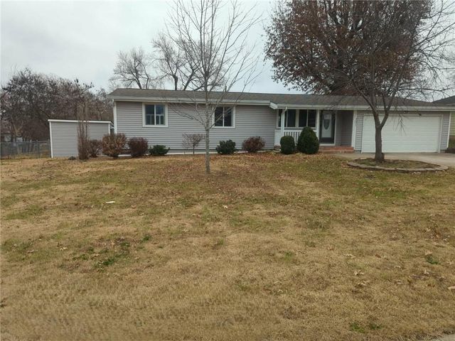201 S West Street, Concordia, MO 64020