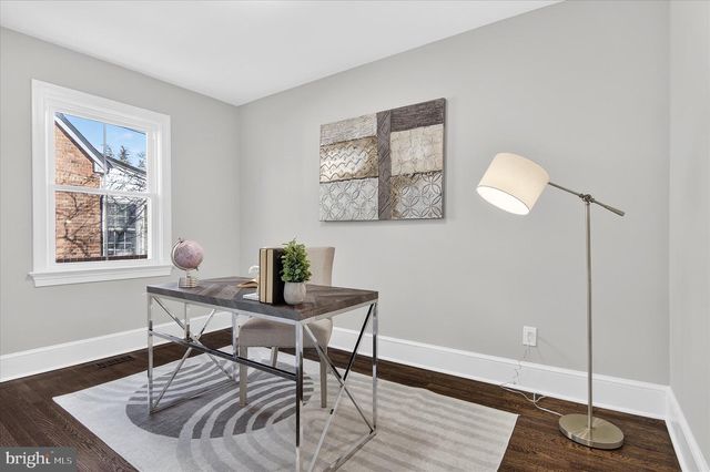 1607 N GLEBE RD, Arlington, VA 22207