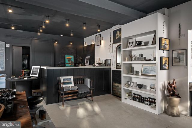 35 W 4TH ST, Barnegat Light, NJ 08006