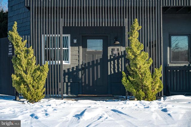 35 W 4TH ST, Barnegat Light, NJ 08006