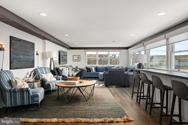 35 W 4TH ST, Barnegat Light, NJ 08006