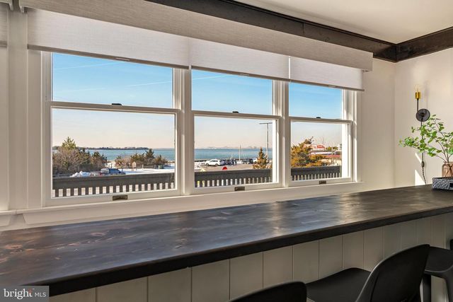 35 W 4TH ST, Barnegat Light, NJ 08006