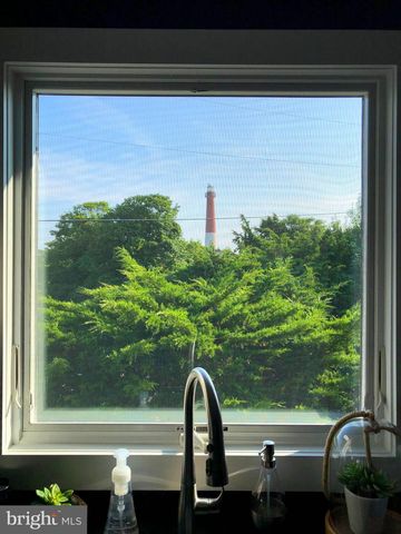 35 W 4TH ST, Barnegat Light, NJ 08006