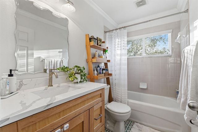 19408 SANDY SPRINGS CIRCLE, Lutz, FL 33558