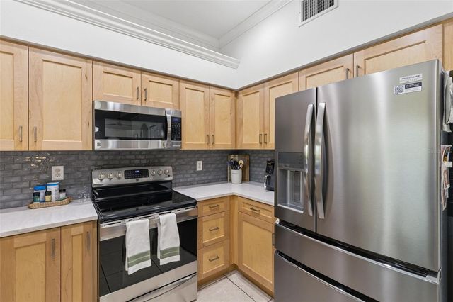 19408 SANDY SPRINGS CIRCLE, Lutz, FL 33558