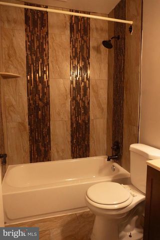 830 18TH ST NE, Washington, DC 20002