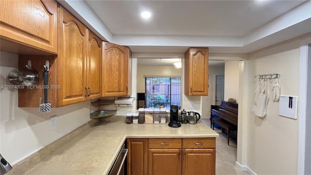 11507 SW 64th Street G, Miami, FL 33173