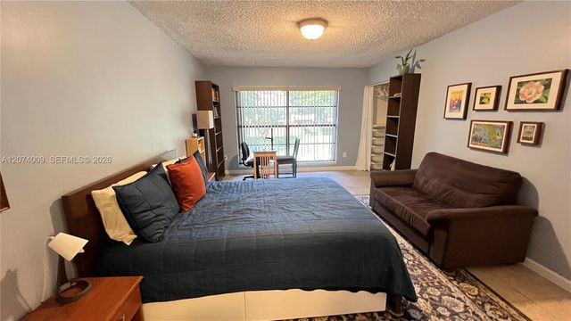 11507 SW 64th Street G, Miami, FL 33173