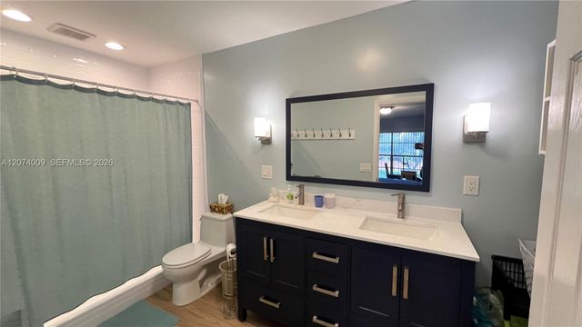 11507 SW 64th Street G, Miami, FL 33173