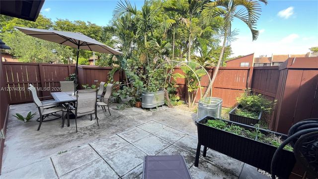 11507 SW 64th Street G, Miami, FL 33173