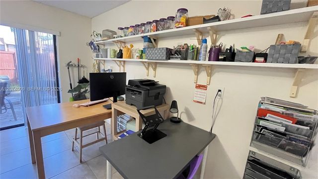 11507 SW 64th Street G, Miami, FL 33173