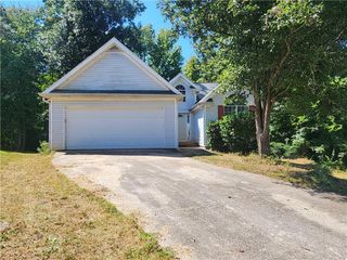 922 Sweetwater Way, Mcdonough, GA 30253