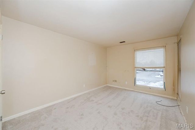 1084 Mersey Bend Drive D, St Louis, MO 63129