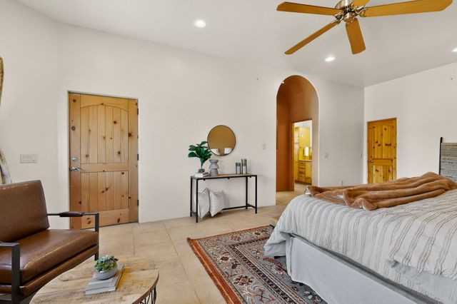 12 Calleja Miramonte, Lamy, NM 87540