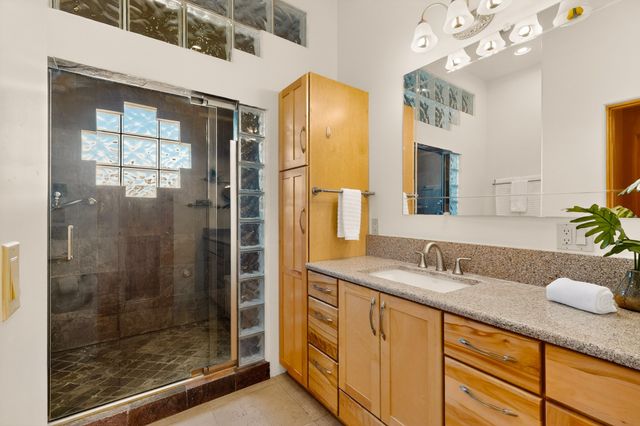 12 Calleja Miramonte, Lamy, NM 87540