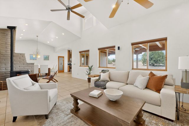 12 Calleja Miramonte, Lamy, NM 87540