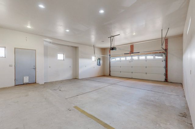 12 Calleja Miramonte, Lamy, NM 87540