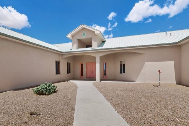 12 Calleja Miramonte, Lamy, NM 87540