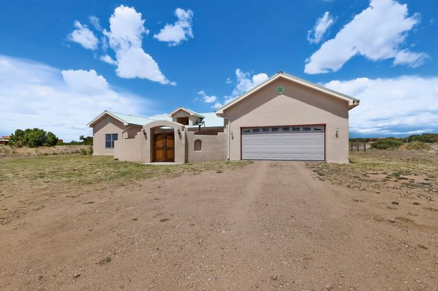 12 Calleja Miramonte, Lamy, NM 87540