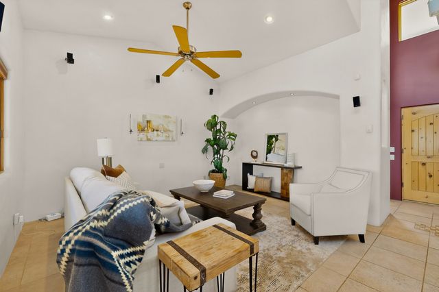 12 Calleja Miramonte, Lamy, NM 87540