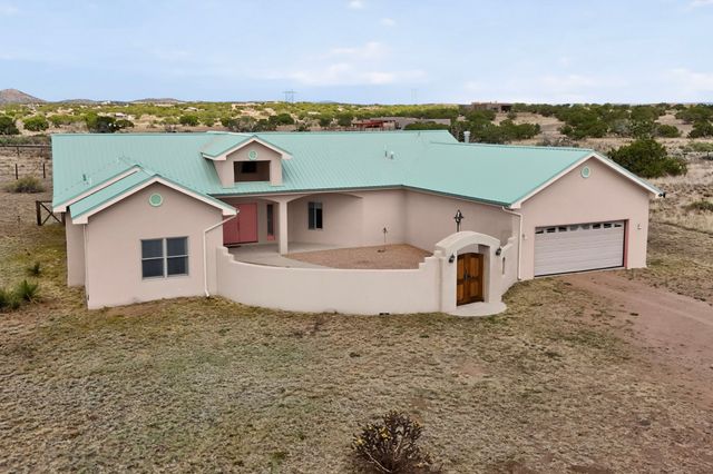 12 Calleja Miramonte, Lamy, NM 87540