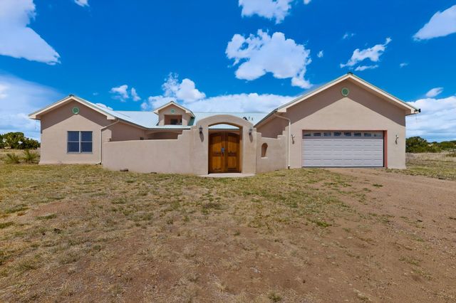 12 Calleja Miramonte, Lamy, NM 87540