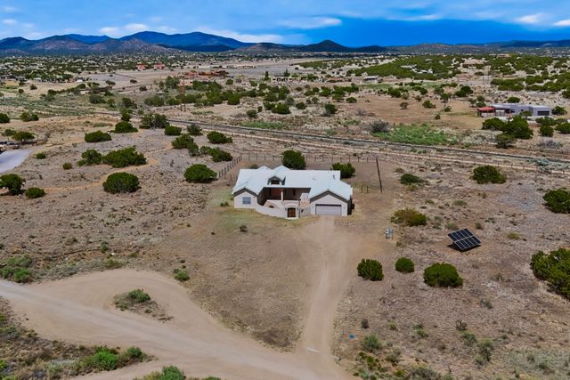12 Calleja Miramonte, Lamy, NM 87540