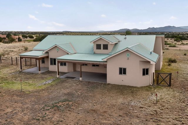 12 Calleja Miramonte, Lamy, NM 87540