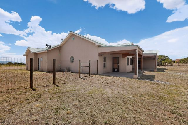 12 Calleja Miramonte, Lamy, NM 87540